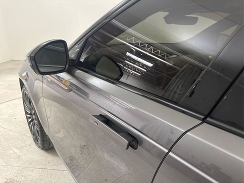 Used 2018 Land Rover Range Rover Velar AWD/4WD image 19