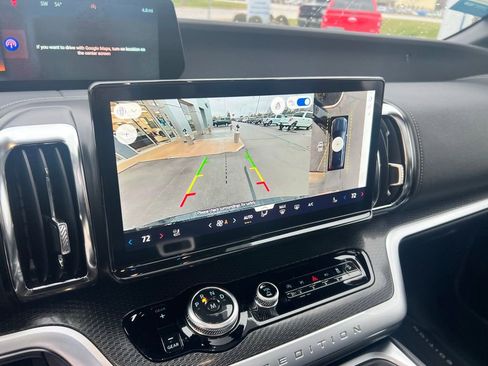 New 2025 Ford Expedition Max Platinum w/ Stealth Performance Package image 17