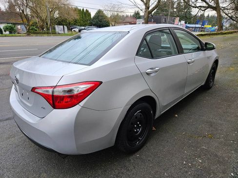 Used 2014 Toyota Corolla LE image 5