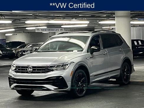 Certified 2022 Volkswagen Tiguan SE R-Line FWD image 3