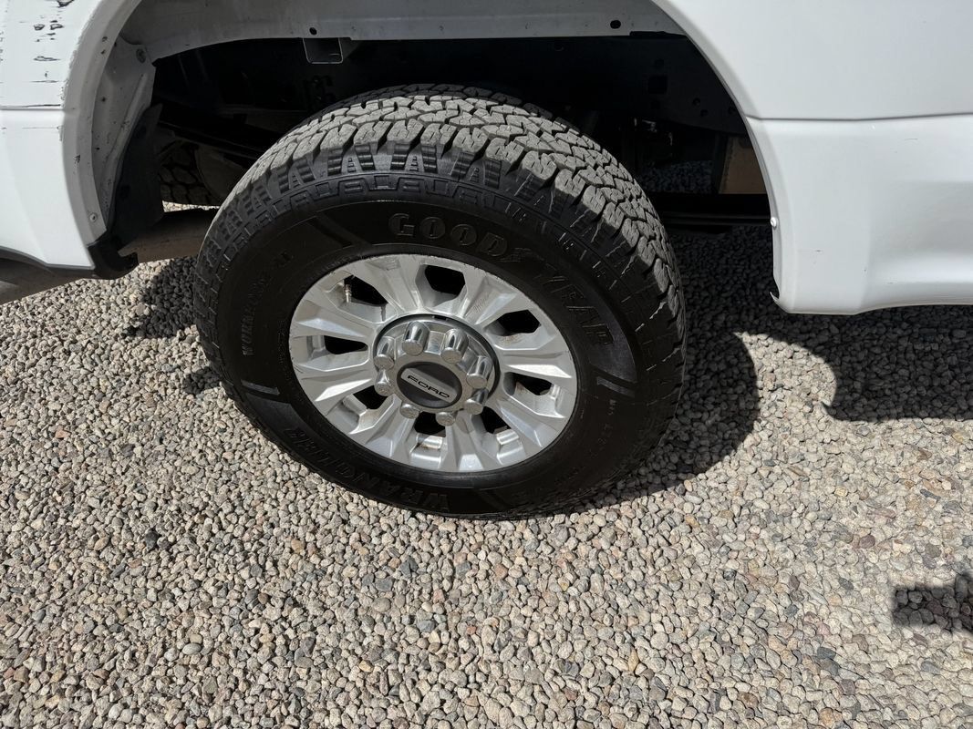 Used 2020 Ford F250 XL w/ STX Appearance Package AWD/4WD image 34