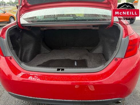Used 2017 Toyota Corolla SE w/ Carpet Mat Package (TMS) FWD image 32
