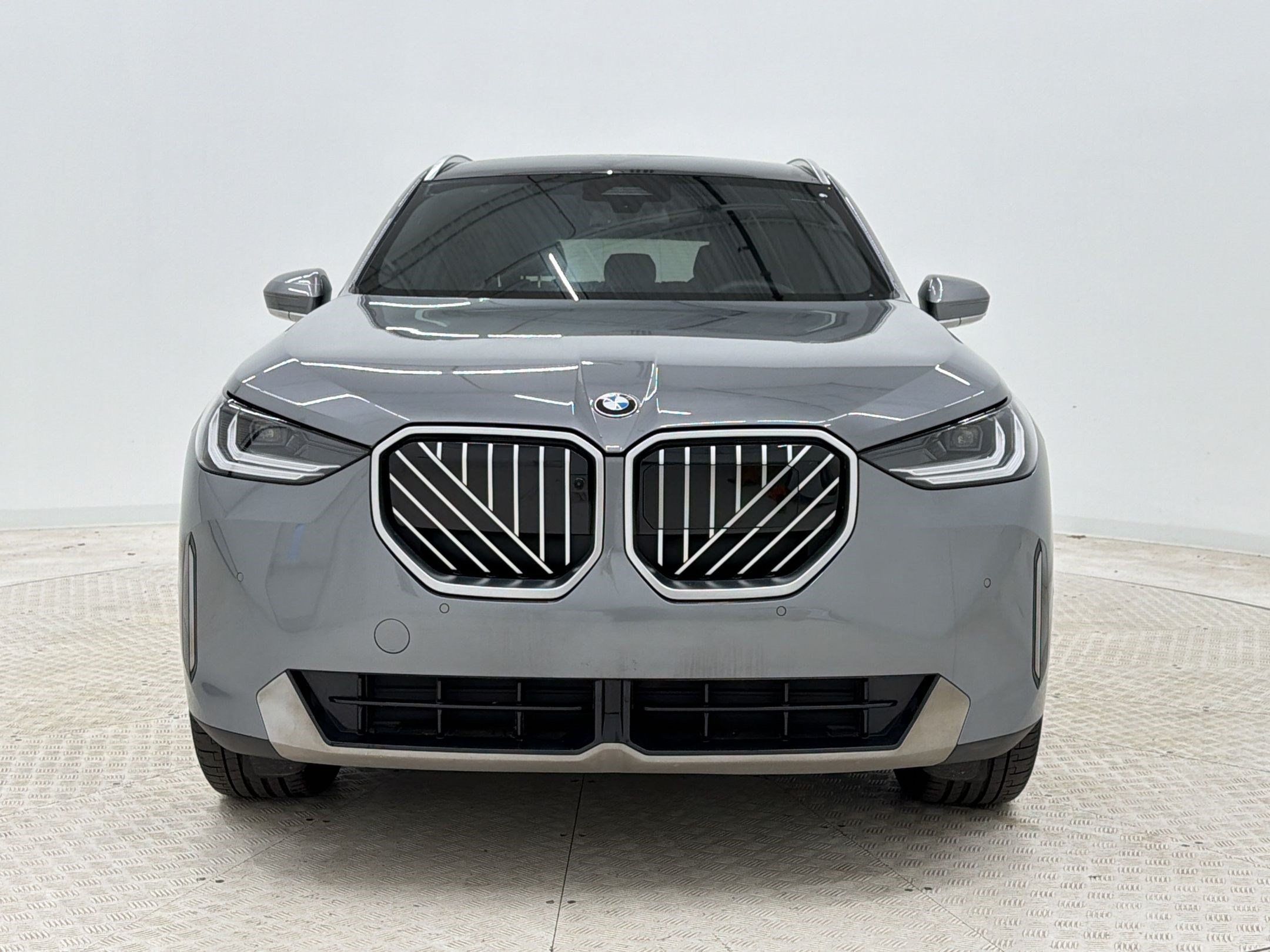 Used 2025 BMW X3 xDrive30i w/ Premium Package AWD/4WD image 6