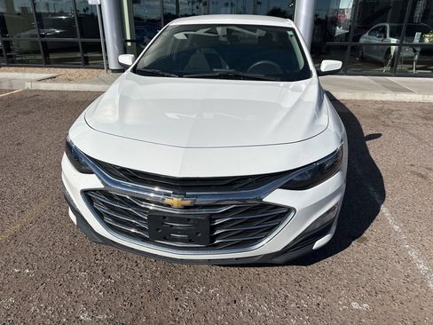 Used 2022 Chevrolet Malibu LT image 4