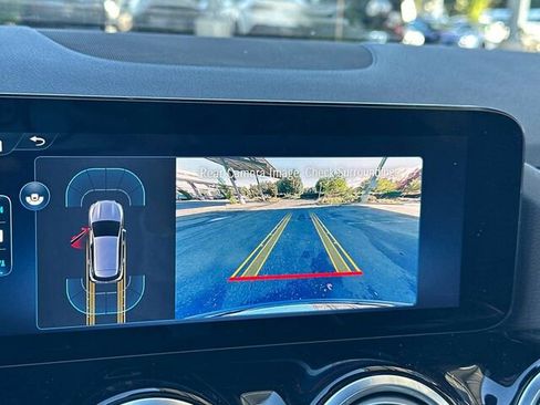 Used 2025 Mercedes-Benz GLA 250 4MATIC image 24