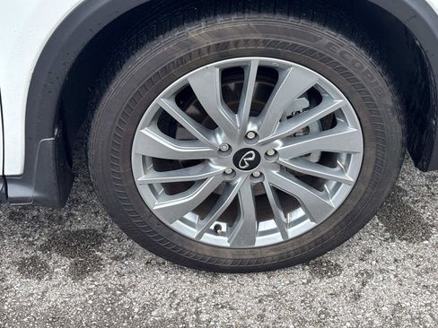Used 2023 INFINITI QX50 Luxe AWD/4WD image 10