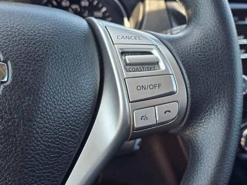 Used 2016 Nissan Rogue S FWD image 24