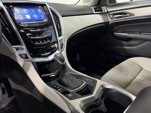 Used 2014 Cadillac SRX FWD image 18