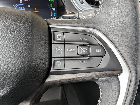 Used 2024 Jeep Grand Cherokee Limited 4xe image 22