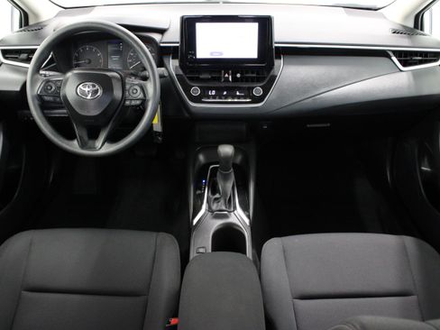 Used 2025 Toyota Corolla LE FWD image 25
