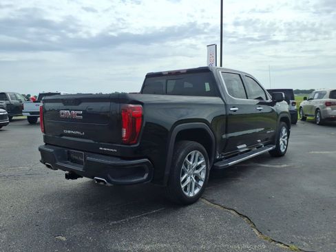 Used 2024 GMC Sierra 1500 Denali w/ Technology Package AWD/4WD image 5