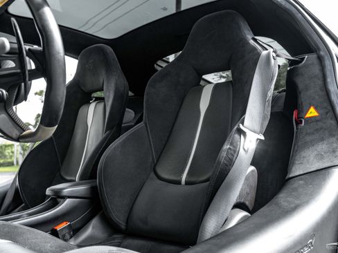 Used 2017 McLaren 570S image 8