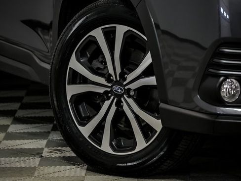 Used 2023 Subaru Forester Limited image 3