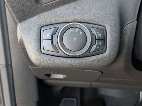 Used 2017 Ford Escape SE image 36