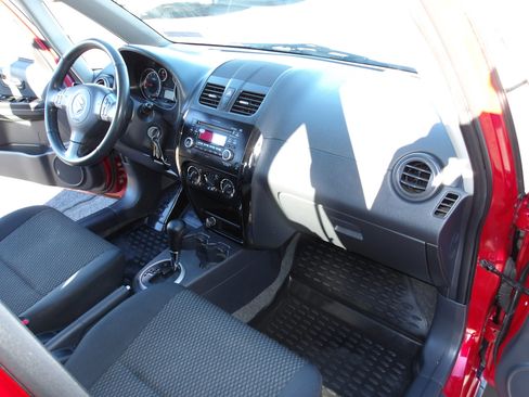 Used 2013 Suzuki SX4 AWD Hatchback image 13