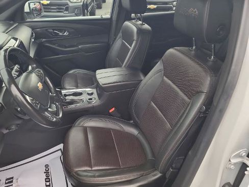 Used 2022 Chevrolet Traverse High Country image 19