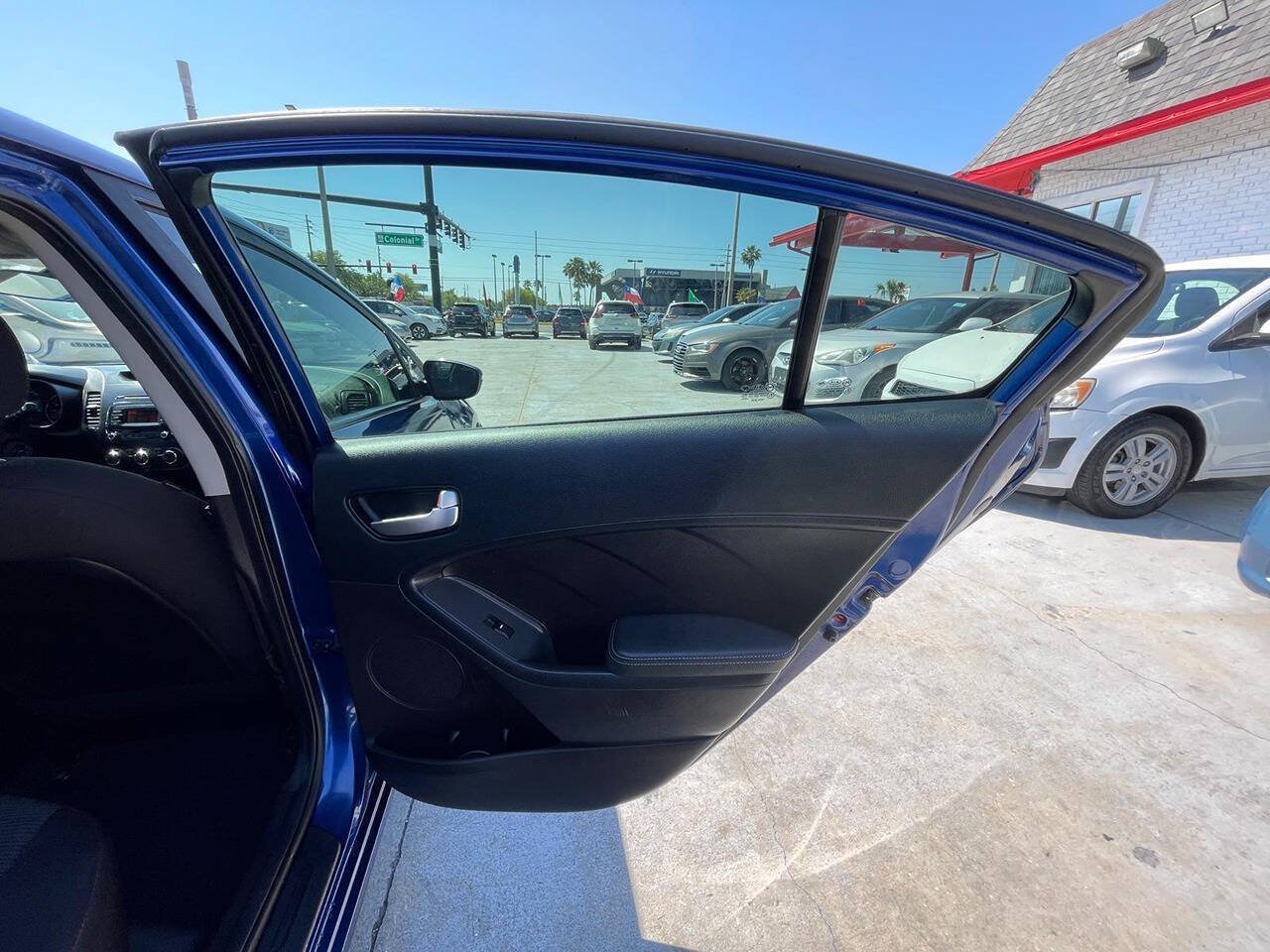 Used 2018 Kia Forte LX FWD image 9