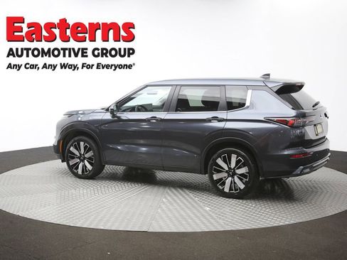 Used 2025 Mitsubishi Outlander SE AWD/4WD image 62