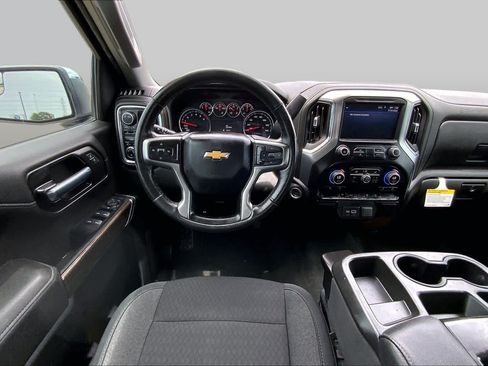 Used 2022 Chevrolet Silverado 1500 LT w/ Z71 Off-Road Package AWD/4WD image 6