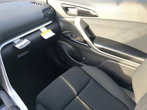 New 2026 Mitsubishi Eclipse Cross LE AWD/4WD image 18