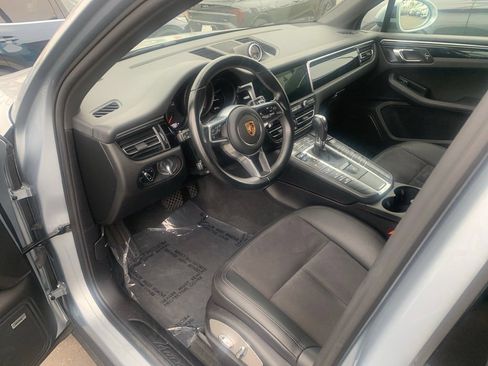Used 2021 Porsche Macan AWD/4WD image 10