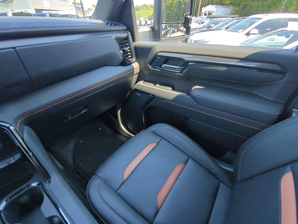 Used 2025 GMC Sierra 2500 AT4 w/ AT4 Premium Plus Package AWD/4WD image 21