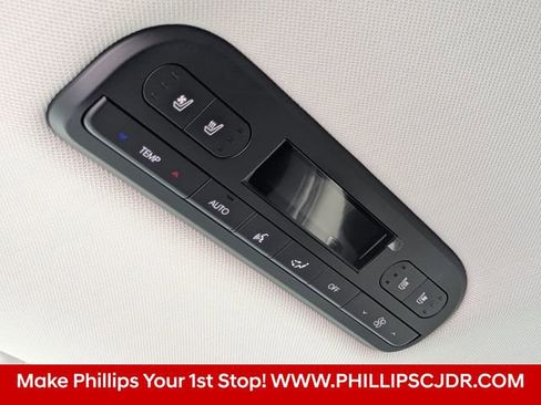 Used 2026 Hyundai Palisade SEL FWD image 19
