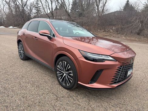 Used 2023 Lexus RX 350 w/ Accessory Package (Z1) image 6