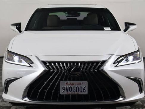 Certified 2025 Lexus ES 300h w/ Premium Package FWD image 2