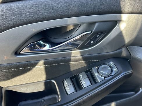 Certified 2023 Chevrolet Traverse LT image 19