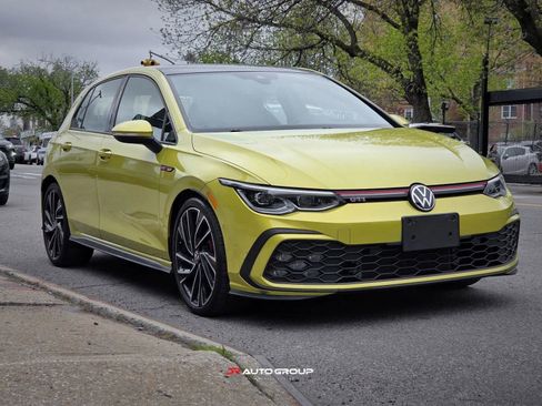 Used 2022 Volkswagen GTI Autobahn image 2