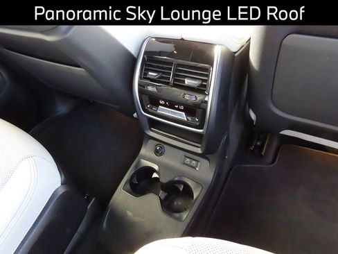 Certified 2023 BMW X7 xDrive40i w/ Executive Package AWD/4WD image 16