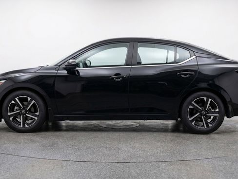 Used 2025 Nissan Sentra SV FWD image 5