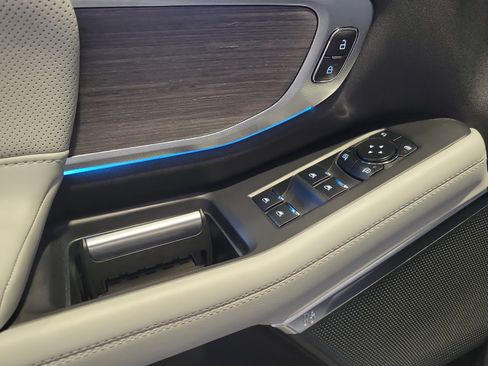 New 2025 Ford Expedition Platinum w/ Platinum Ultimate Package image 24