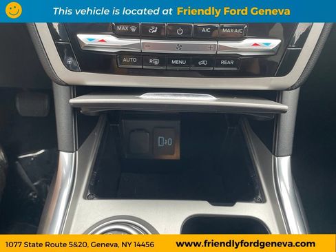 Used 2023 Ford Explorer XLT w/ Equipment Group 202A AWD/4WD image 23
