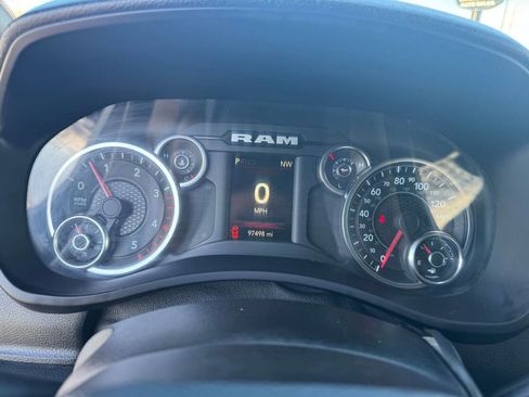 Used 2022 RAM 2500 Big Horn w/ Cold Weather Group image 20