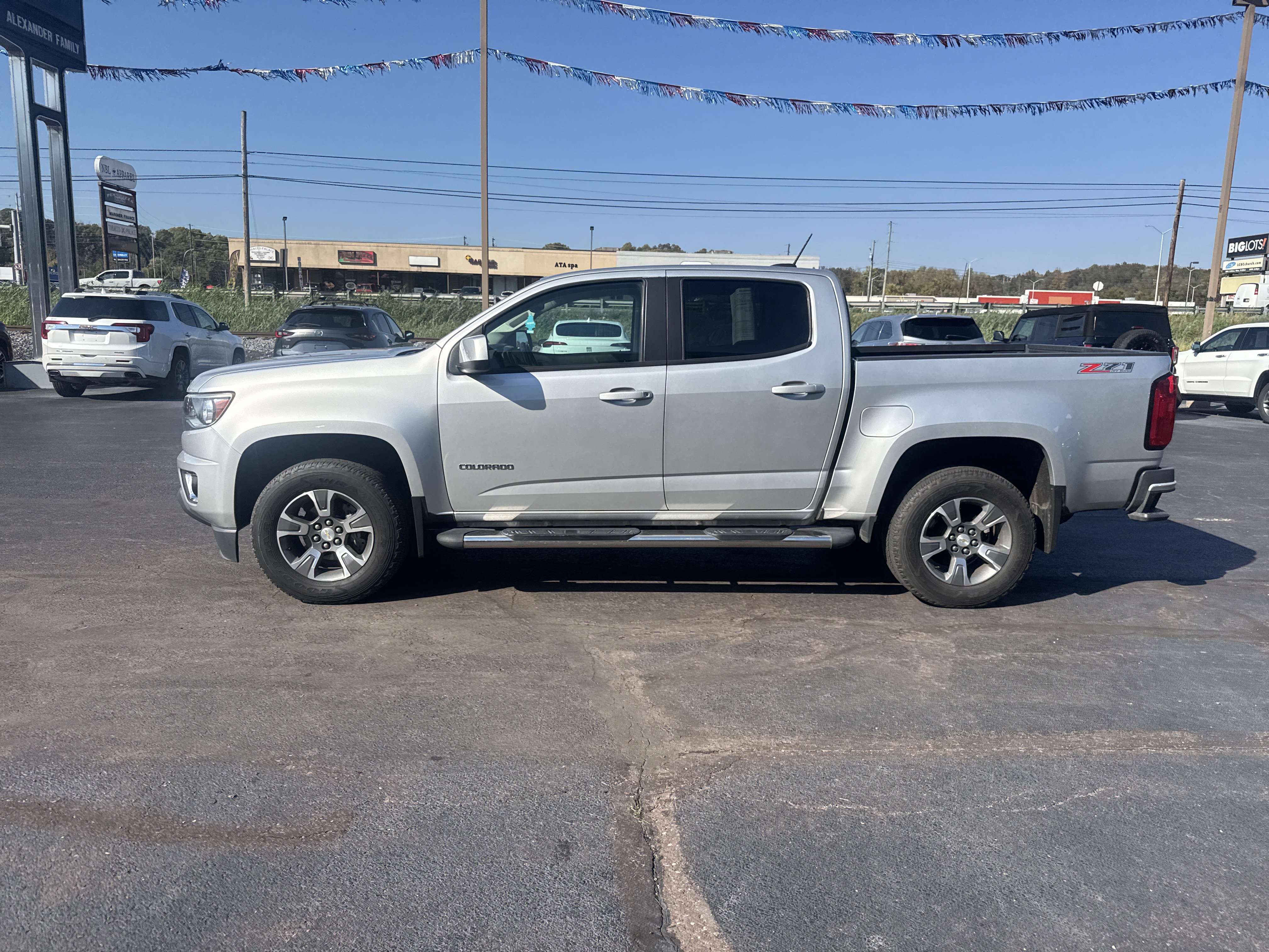 Used 2015 Chevrolet Colorado Z71 AWD/4WD image 7
