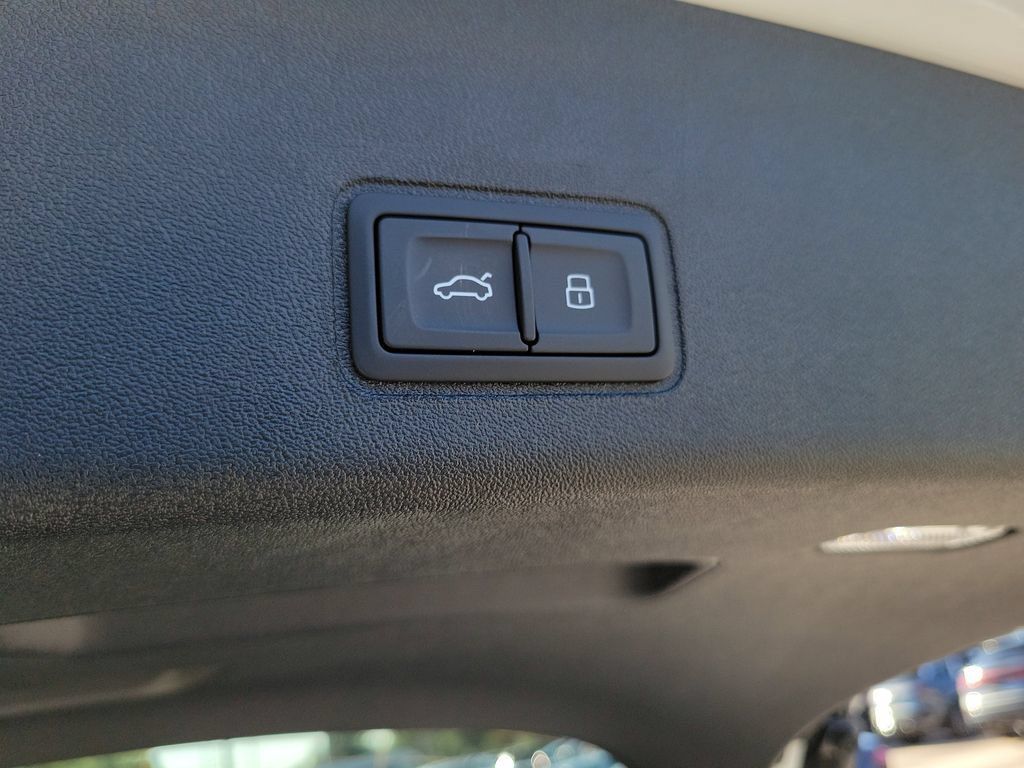 Certified 2026 Audi Q3 quattro 2.0T AWD/4WD image 31