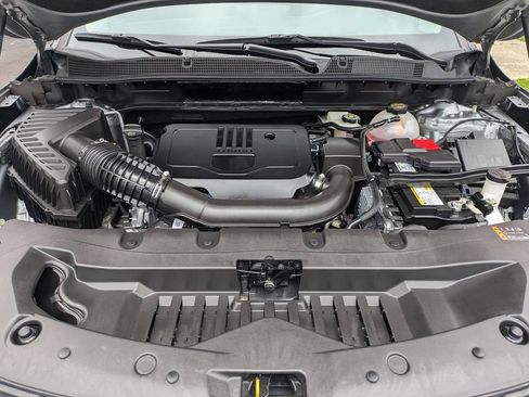 Used 2025 Chevrolet Blazer LT FWD image 35