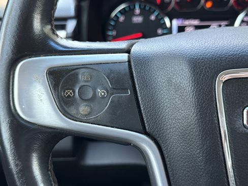 Used 2018 GMC Yukon SLE w/ SLE Value Package image 15