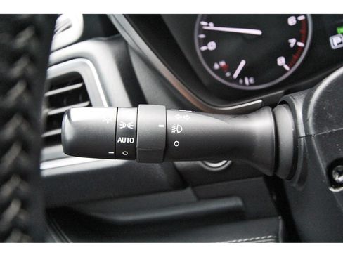 Certified 2023 Subaru Ascent Limited AWD/4WD image 17