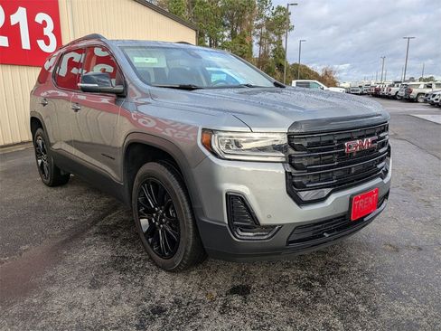 Certified 2023 GMC Acadia SLE w/ Driver Convenience Package image 6