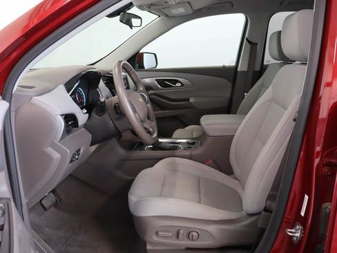Used 2021 Chevrolet Traverse LT FWD image 8