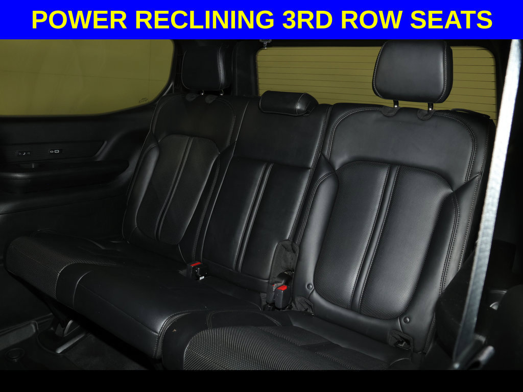 Used 2022 Jeep Wagoneer Series III w/ Premium Group I AWD/4WD image 12