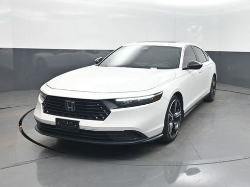 Used 2024 Honda Accord Sport image 1