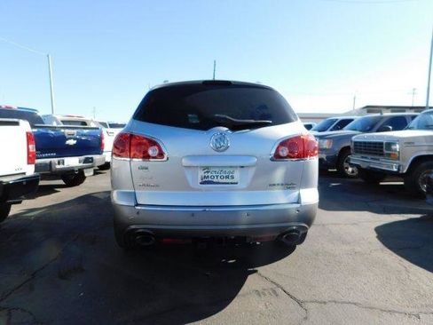 Used 2010 Buick Enclave CXL image 5