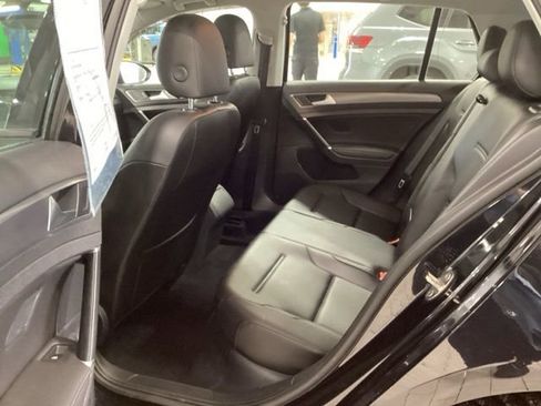 Used 2020 Volkswagen Golf 4-Door image 19