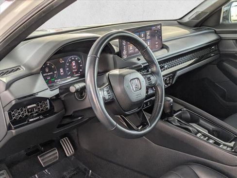 Used 2023 Honda Accord Sport image 2