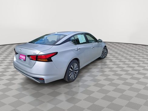Used 2023 Nissan Altima 2.5 SV image 8