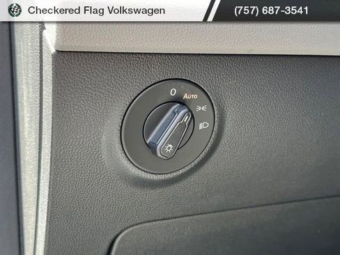 Used 2022 Volkswagen Taos S AWD/4WD image 17